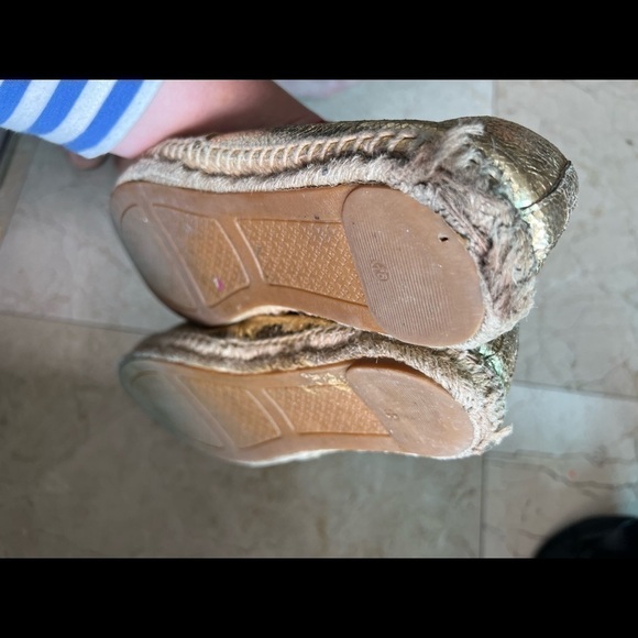 Tory Burch Cap Toe Espadrilles USED - Picture 14 of 16